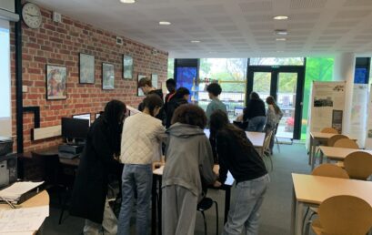 Les élèves de seconde découvrent le CDI à travers le jeu !