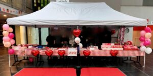 Un stand de la Saint-Valentin au lycée Louis Armand